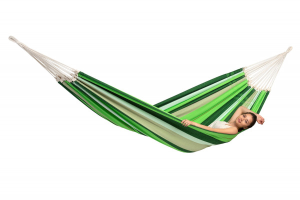 AMAZONAS Paradiso – a colourful Brazilian XXL hammock for maximum Brazilian hammock luxury