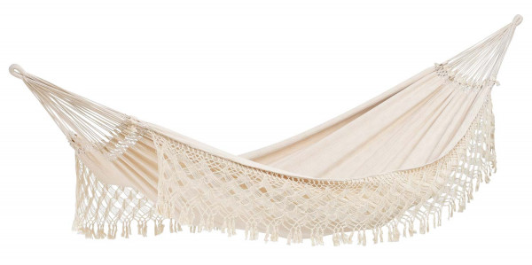 The AMAZONAS Rio Brazilian XXL Hammock in modern boho style with hand-knotted decorative border is a real gem for indoors or outdoors